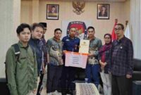 KPU Kabupaten Lamongan, Jawa Timur menuntaskan tahapan pleno rekapitulasi dengan hasil pasangan nomor urut 2 Yuhronur Efendi-Dirham Akbar Aksara (Yes-Dirham) mendapatkan suara terbanyak pada Pilkada 2024.(Ist)