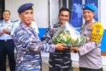 HUT ke-74 Polairud, Instansi Maritim Situbondo Berikan Kejutan Tumpeng HUT ke-74 Polairud, Instansi Maritim Situbondo Berikan Kejutan Tumpeng