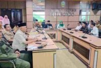 rapat koordinasi terkait pelantikan mereka bersama seluruh kepala organisasi perangkat daerah (OPD) dan Sekretaris Daerah Kabupaten Situbondo, Senin (6/1/2025),(Ist).