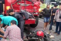 Truck tabrak 2 motor dan truk boks di Jl. Raya Sukodadi, Lamongan,(Ist).