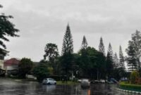 Kondisi hujan ringan di Surabaya(Ist).