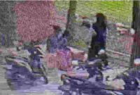 Aksi emak-emak melakukan penipuan kepada korban yang masih anak-anak (Foto: Tangkapan layar)