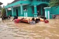 Sebagian warga memilih untuk dievakuasi (Ist).