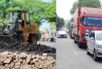 Kemacetan di jalur pantura Situbondo,material banjir menutup badan jalan (Fia Rahma/Liputansatu.id).