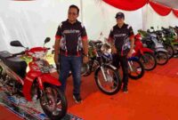 Peserta modifikasi motor otocontest #1 di pantai Kelapa Tuban,(Said/Liputansatu.id).