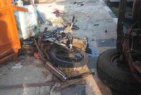 Kondisi kendaraan yang terlibat kecelakaan di jalan raya Merakurak -Tuban, Selasa sore (04/03/2025).(Assayid Annazili/Liputansatu.id).