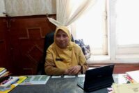 Kepala Dinas Kesehatan, Pengendalian Penduduk, dan Keluarga Berencana (DKP2KB) Tuban, Esti Surahmi,(Assayid Annazili/Liputansatu.id).