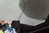 Penampakan balon udara yang jatuh di Mojoagung Kecamatan Soko Tuban,(Aji Swasto/Liputansatu.id).