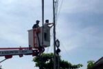 Pemkab Tuban Tertibkan Kabel Provider Semrawut, Beri Batas Waktu 6 Bulan untuk Pembenahan Pemkab Tuban Tertibkan Kabel Provider Semrawut