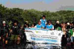 PLN Unit PLTMh Sampean Baru Tanam 500 Bibit Mangrove di Kampung Blekok Situbondo Peringatan Hari Mangrove Sedunia di Situbondo