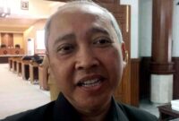 Sekretaris Daerah (Sekda) Kabupaten Tuban, Budi Wiyana, saat dikonfirmasi LiputanSatu.id pada Senin (04/08/2025),(Assayid Annazili/Liputansatu.id).