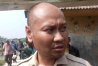 Anggota Komisi IV DPR RI, Eko Wahyudi, saat meninjau kondisi Kali Avur Kuwu Tuban, (Assayid Annazili/Liputansatu.id).