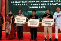 Pemkab Situbondo salurkan dana hibah untuk tempat ibadah secara secara simbolis, (Fia Rahma/Liputansatu.id).