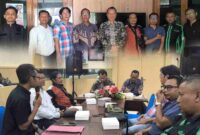 Komunitas Ojol Tuban mengunjungi kantor DLHP Tuban, (Assayid Annazili/Liputansatu.id).