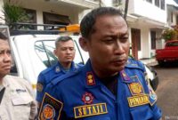 Kepala Damkar Tuban, Sutaji menanggapi fenomena "Lapor Damkar " yang belakangan marak dikalangan masyarakat, (Assayid Annazili/Liputansatu.id).