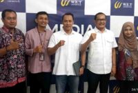 Tim kuasa hukum Kades Tingkis dalam kasus dugaan penggelapan uang sewa lahan milik PT Solusi Bangun Indonesia, (Assayid Annazili/Liputansatu.id).