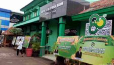 Suasana Kantor Kementerian Agama Kabupaten Tuban saat peringatan Hari Amal Bakti (HAB) ke-80 Kemenag. Momentum perayaan ini turut disorot publik menyusul polemik himbauan wakaf uang kepada ASN yang dinilai sebagian pegawai memberatkan, (Assayid Annazili/Liputansatu.id).