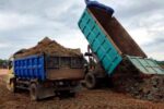 Pertamina Garap Well Pad Migas di Tuban Selatan, Aktivitas Alat Berat Mulai Terlihat Dump Truk Angkut Material Urukan di Lokasi Well Pad Migas Pertamina Tuban Selatan
