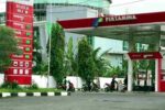 Mobil Dinas Diduga Ganti Pelat Demi Isi Pertalite, Pertamina Jatuhkan Sanksi ke SPBU di Tuban Pertamina Patra Niaga Menjatuhkan Sanksi ke SPBU 53.623.21 (Patung) Tuban