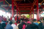 Ricuh Perayaan Imlek di TITD Kwan Sing Bio! Saling Klaim Pengelolaan Ditengah Antusias Ribuan Pengunjung Ricuh Perayaan Imlek di Klenteng Kwan Sing Bio Tuban