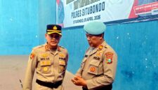 Polres Situbondo memberikan klarifikasi terkait insiden oknum polisi yang memukul driver ojek online di Kecamatan Mangaran. Kasus tersebut dipastikan terjadi karena kesalahpahaman dan kini masih diproses oleh Propam, (Fia Rahma/Liputansatu.id).