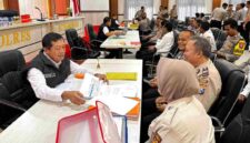 Tim Auditor Itwasda Polda Jawa Timur melakukan pemeriksaan administrasi dan kinerja di Polres Situbondo, Senin (4/6/2026), sebagai bagian dari penguatan transparansi dan akuntabilitas, (Fia Rahma/Liputansatu.id).