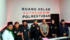 Aliansi Umat Peduli Situs Mbah Bonang menuntut tindak lanjut proses hukum kasus dugaan perusakan situs cagar budaya makam Sunan Bonang di Tuban, (Assayid Annazili/Liputansatu.id).