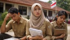 Guru honorer di Tuban mulai resah setelah kebijakan penghapusan tenaga honorer dinilai mengancam masa depan pendidikan dan peluang kerja lulusan keguruan, (Ilustrasi/Liputansatu.id).