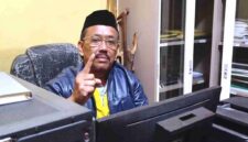 Kuasa Hukum Kades Talangkembar, Kecamatan Montong, Joekrom saat ditemui di ruang kerjanya, (Assayid/Liputansatu.id).