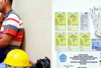 Tersangka kasus dugaan penipuan dengan modus menjanjikan pekerjaan di PT Swabina Gatra Rembang diamankan di Polsek Jatirogo, Tuban. Polisi turut menyita sejumlah barang bukti berupa training card, sertifikat kompetensi, bukti transfer, serta perlengkapan kerja yang diduga digunakan untuk meyakinkan korban, (Assayid Annazili/Liputansatu.id).