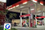 Pertamax Naik Rp3.950 per Liter, Warga Tuban Kini Harus Rogoh Kocek Lebih Dalam Harga Pertamax Naik Jadi Rp16.250 per Liter, SPBU Gesing Tuban Tetap Layani Konsumen di Tengah Penyesuaian BBM
