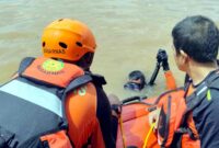 Tim SAR Gabungan Lakukan Pencarian ABK KM Naga Mas II di Sungai Kapuas, (Nurul Hidayatullah/Liputansatu.id).