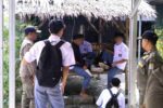 Bolos Saat Jam Pelajaran, Enam Siswa di Tuban Digiring Kembali ke Sekolah Bolos Saat Jam Pelajaran, Enam Siswa di Tuban Digiring Kembali ke Sekolah