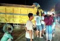 Kondisi dump truck usai terlibat kecelakaan dengan truk tronton di Jalan Tuban–Bulu, Desa Bulu Meduro, Kecamatan Bancar, Senin (06/07/2026) malam, (Assayid Annazili/Liputansatu.id).