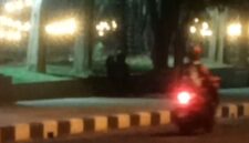 Capture video muda-mudi yang melakukan tindakan mesum di Taman Abipraya Tuban (gambar : ist.)