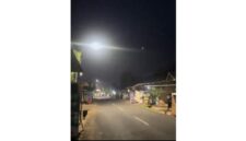Capture video lampu PJU di Desa Tunah Kecamatan Semanding Tuban yang seperti lampu disko (gambar : ist)
