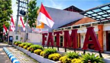 Hotel Fatma di Jombang, salah satu lokasi yang disebut Gus Lilur dalam keterangannya mengenai dugaan pelunasan transaksi terkait Muktamar NU ke-35, (Fia Rahma/Liputansatu.id).